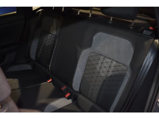 Volkswagen Polo Volkswagen R-Line Edition | 'App-Connect' draadloze smartphone integratie | Achterlichten LED | A... ActivLease financial lease