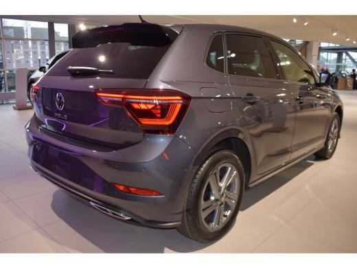 Volkswagen Polo Volkswagen R-Line Edition | 'App-Connect' draadloze smartphone integratie | Achterlichten LED | A... ActivLease financial lease