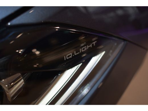 Volkswagen Polo Volkswagen R-Line Edition | 'App-Connect' draadloze smartphone integratie | Achterlichten LED | A... ActivLease financial lease