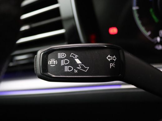 Volkswagen Touareg 3.0 TSi eHybrid 4MOTION R 463PK DSG trekhaak, nachtzicht, 360gr. camera, massagezetels, luchtveri... ActivLease financial lease