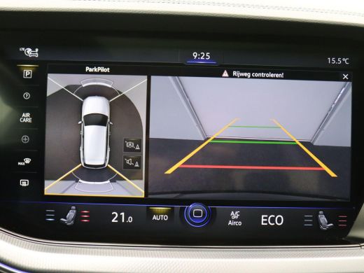 Volkswagen Touareg 3.0 TSi eHybrid 4MOTION R 463PK DSG trekhaak, nachtzicht, 360gr. camera, massagezetels, luchtveri... ActivLease financial lease