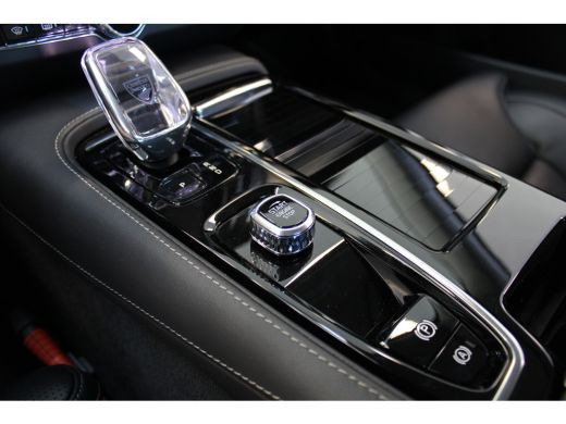 Volvo  S90 Volvo T8 450PK AWD Ultimate Bright | 360° | Luchtvering | Massage | Trekhaak | B&W Audio | Stoel-... ActivLease financial lease