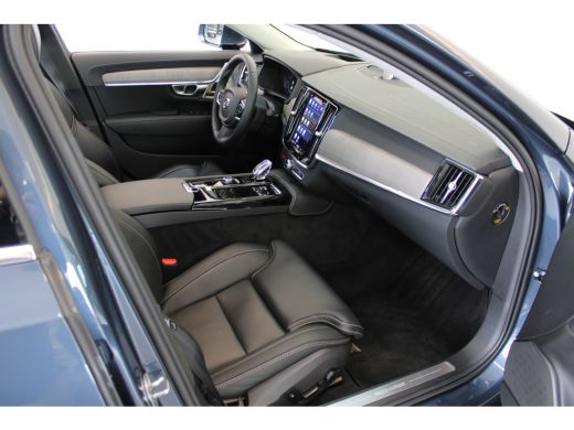 Volvo  S90 Volvo T8 450PK AWD Ultimate Bright | 360° | Luchtvering | Massage | Trekhaak | B&W Audio | Stoel-... ActivLease financial lease