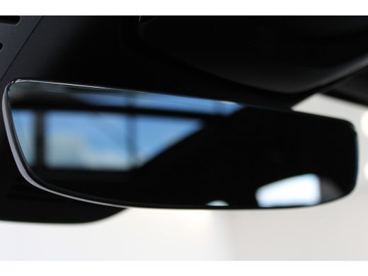 Volvo  XC60 Volvo T6 AWD Plus Black Edition 350pk | 360° | Luchtvering | Stoel venti | Getint Glas | HK Audio... ActivLease financial lease