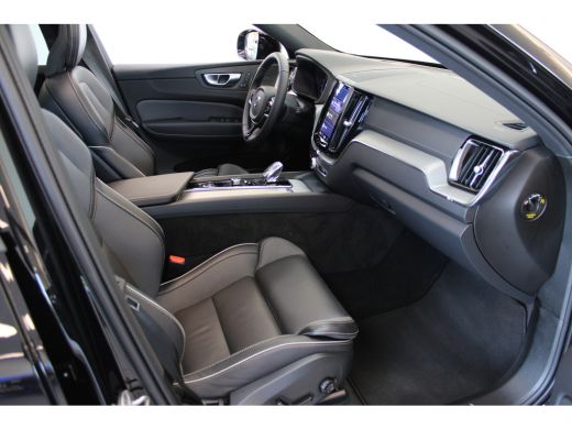 Volvo  XC60 T8 455pk AWD Ultra Black Edition | 360° | Stoel&Stuur Verw. | Trekhaak | Getint Glas | HK Audio |... ActivLease financial lease