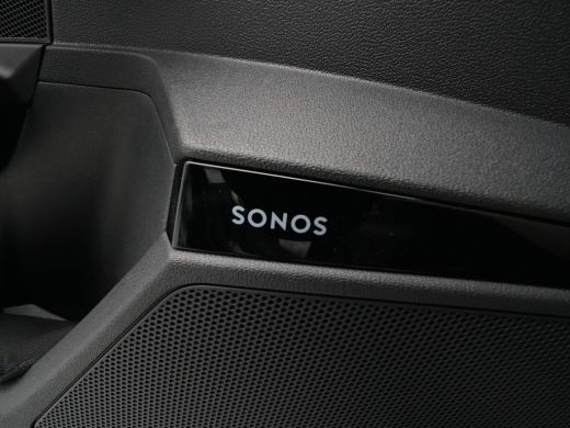 Audi A3 Limousine 35 TFSI S edition Panodak SONOS Ambient lichtpakket verw. voorstoelen Camera ActivLease financial lease