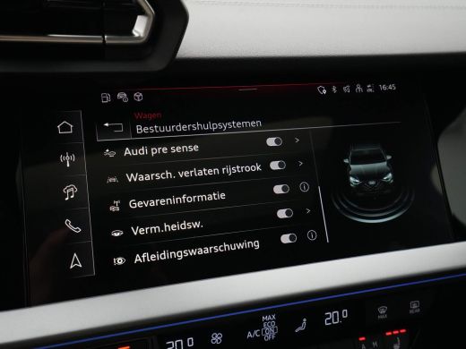 Audi A3 Limousine 35 TFSI S edition Panodak SONOS Ambient lichtpakket verw. voorstoelen Camera ActivLease financial lease