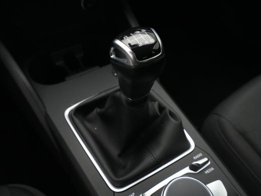 Audi Q2 30 TFSI 115 pk Advanced edition Camera Stoelverwarming Pdc Acc Carplay ActivLease financial lease