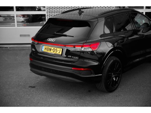 Audi Q4 e-tron 45 quattro Advanced edition 82 kWh | Assistentiepakket Plus | Comfortpakket | Zwart optiek | 20" ActivLease financial lease