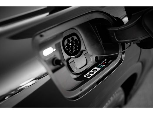 Audi Q4 e-tron 45 quattro Advanced edition 82 kWh | Assistentiepakket Plus | Comfortpakket | Zwart optiek | 20" ActivLease financial lease