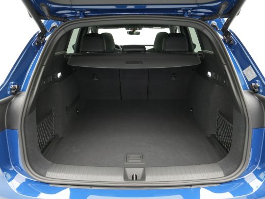 Audi SQ6 e-tron SQ6 100 kWh Luchtvering Bijrijderdisplay ACC Blind Spot 360 camera B&O 37 ActivLease financial lease