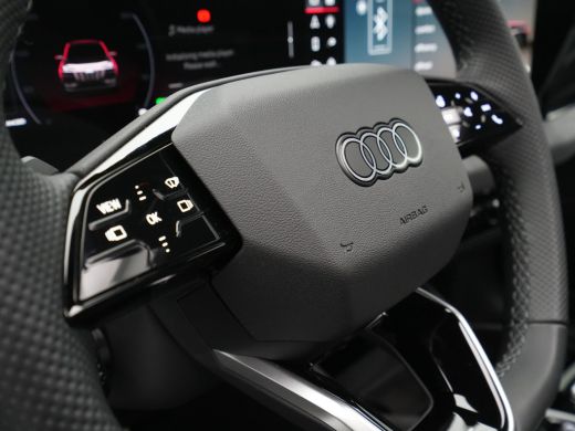 Audi SQ6 e-tron SQ6 100 kWh Luchtvering Bijrijderdisplay ACC Blind Spot 360 camera B&O 37 ActivLease financial lease