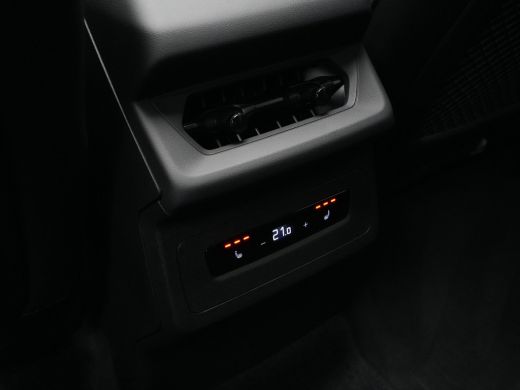 Audi SQ6 e-tron SQ6 100 kWh Luchtvering Bijrijderdisplay ACC Blind Spot 360 camera B&O 37 ActivLease financial lease