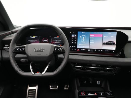 Audi SQ6 e-tron SQ6 100 kWh Luchtvering Bijrijderdisplay ACC Blind Spot 360 camera B&O 37 ActivLease financial lease