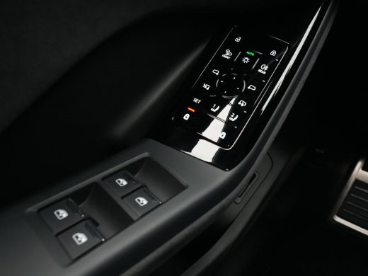 Audi SQ6 e-tron SQ6 100 kWh Luchtvering Bijrijderdisplay ACC Blind Spot 360 camera B&O 37 ActivLease financial lease