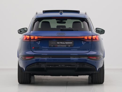 Audi SQ6 e-tron SQ6 100 kWh Luchtvering Bijrijderdisplay ACC Blind Spot 360 camera B&O 37 ActivLease financial lease