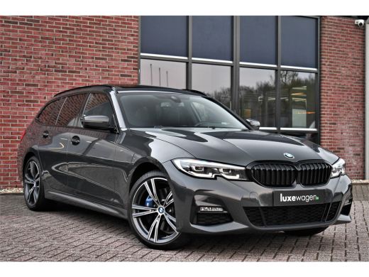 BMW 3 Serie Touring 330e xDrive M-Sport Dravit Pano HUD El-zetels Adp-demping Camera ActivLease financial lease