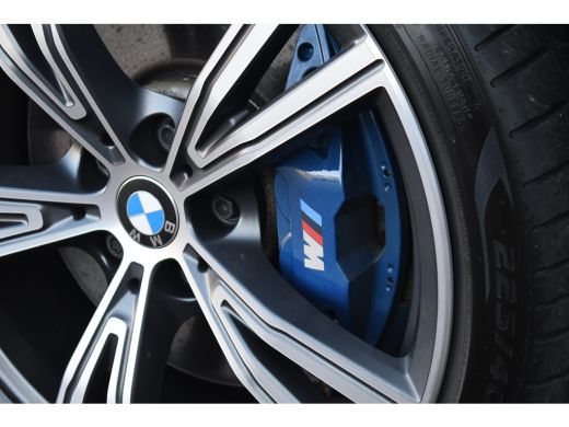 BMW 3 Serie Touring 330e xDrive M-Sport Dravit Pano HUD El-zetels Adp-demping Camera ActivLease financial lease