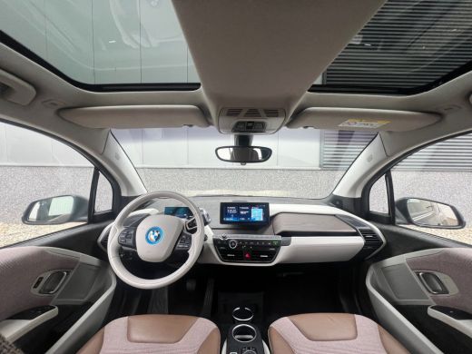 BMW i3 S 184pk Lodge 120Ah 42 kWh/S-dak/H-Kardon/Carplay/Camera/3-fase/20" ActivLease financial lease