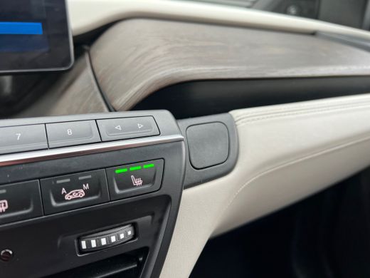 BMW i3 S 184pk Lodge 120Ah 42 kWh/S-dak/H-Kardon/Carplay/Camera/3-fase/20" ActivLease financial lease