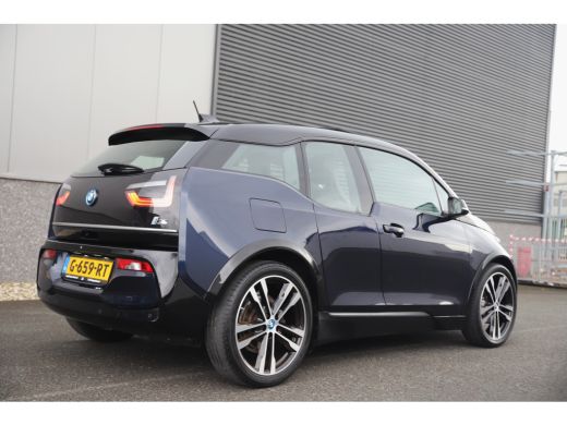 BMW i3 S 184pk Lodge 120Ah 42 kWh/S-dak/H-Kardon/Carplay/Camera/3-fase/20" ActivLease financial lease