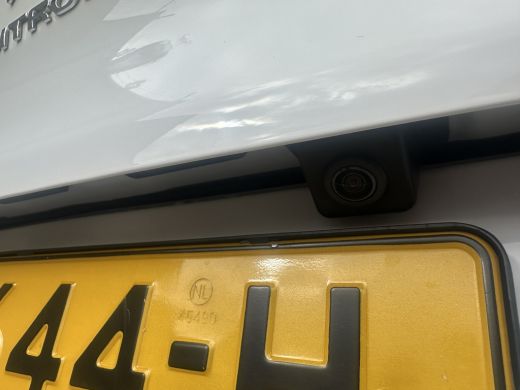 Citroën C3 1.2 PureTech S&S Shine | Achterbank in delen neerklapbaar | Achteruitrijcamera | Afwijkende dakkleur ActivLease financial lease