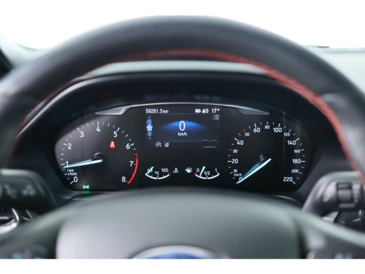 Ford Fiesta 1.0 EcoBoost ST-Line | Led | Camera | Climate Control | Adaptive Cruise | Trekhaak | Parkeersenso... ActivLease financial lease
