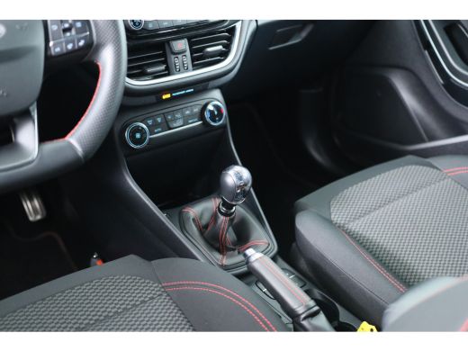 Ford Fiesta 1.0 EcoBoost ST-Line | Led | Camera | Climate Control | Adaptive Cruise | Trekhaak | Parkeersenso... ActivLease financial lease