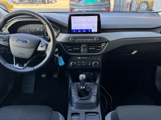 Ford Focus 1.0 Turbo EcoBoost 99pk | Apple CarPlay/Android Auto | Bluetooth telefoonvoorbereiding | Cruise c... ActivLease financial lease