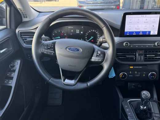 Ford Focus 1.0 Turbo EcoBoost 99pk | Apple CarPlay/Android Auto | Bluetooth telefoonvoorbereiding | Cruise c... ActivLease financial lease
