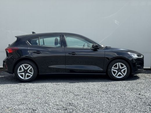 Ford Focus 1.0 Turbo EcoBoost 99pk | Apple CarPlay/Android Auto | Bluetooth telefoonvoorbereiding | Cruise c... ActivLease financial lease