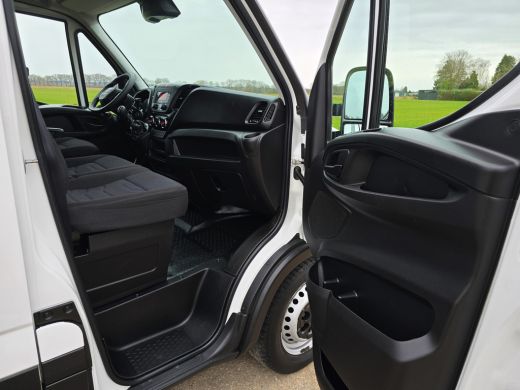 Iveco Daily 35S14V 2.3 352L H2 L2L H2 - 140 Pk - Euro 6 - TREKHAAK - Climate Control - Cruise Control ActivLease financial lease