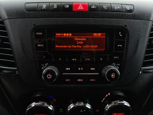 Iveco Daily 35S14V 2.3 352L H2 L2L H2 - 140 Pk - Euro 6 - TREKHAAK - Climate Control - Cruise Control ActivLease financial lease