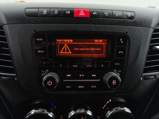 Iveco Daily 35S14V 2.3 352L H2 L2L H2 - 140 Pk - Euro 6 - TREKHAAK - Climate Control - Cruise Control ActivLease financial lease