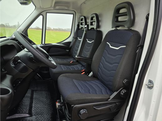 Iveco Daily 35S14V 2.3 352L H2 L2L H2 - 140 Pk - Euro 6 - TREKHAAK - Climate Control - Cruise Control ActivLease financial lease