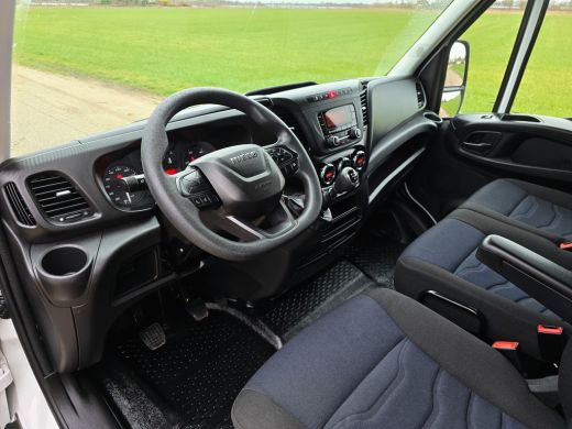 Iveco Daily 35S14V 2.3 352L H2 L2L H2 - 140 Pk - Euro 6 - TREKHAAK - Climate Control - Cruise Control ActivLease financial lease