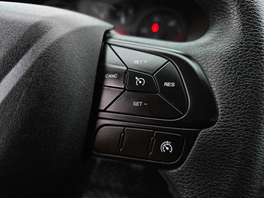 Iveco Daily 35S14V 2.3 352L H2 L2L H2 - 140 Pk - Euro 6 - TREKHAAK - Climate Control - Cruise Control ActivLease financial lease