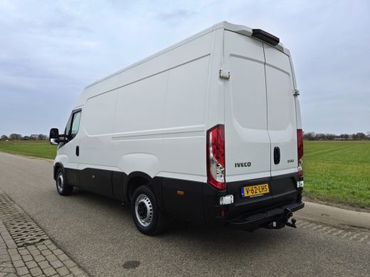 Iveco Daily 35S14V 2.3 352L H2 L2L H2 - 140 Pk - Euro 6 - TREKHAAK - Climate Control - Cruise Control ActivLease financial lease
