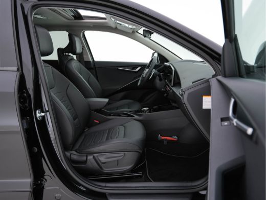 Kia Niro EV DynamicPlusLine 64.8 kWh [ 3-Fase ] (INCL-BTW) Aut. *PANO | HEAD-UP | LEATHER | DIGI-COCKPIT | NA... ActivLease financial lease