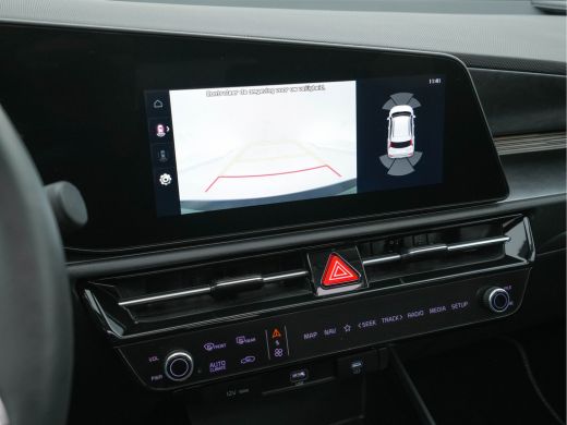Kia Niro EV DynamicPlusLine 64.8 kWh [ 3-Fase ] (INCL-BTW) Aut. *PANO | HEAD-UP | LEATHER | DIGI-COCKPIT | NA... ActivLease financial lease