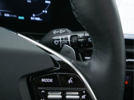 Kia Niro EV DynamicPlusLine 64.8 kWh [ 3-Fase ] (INCL-BTW) Aut. *PANO | HEAD-UP | LEATHER | DIGI-COCKPIT | NA... ActivLease financial lease