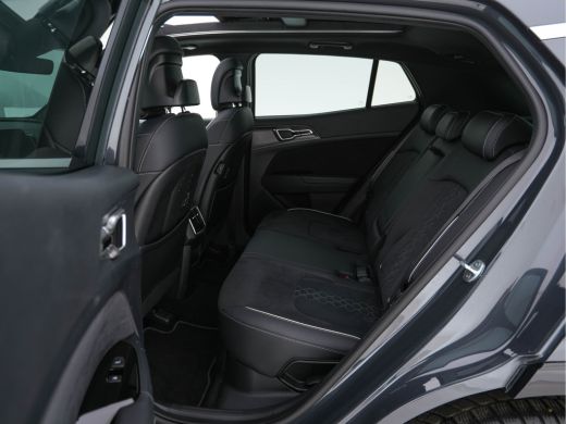 Kia Sportage 1.6 T-GDi Hybrid GT-Line Aut. *PANO | LEATHER-ALCANTARA | ADAPTIVE-CRUISE | FULL-LED | LEATHER-MI... ActivLease financial lease