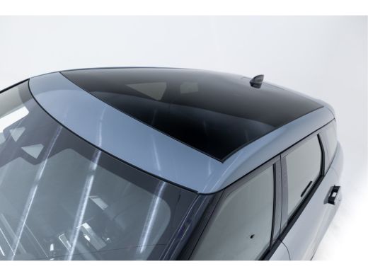 Land Rover Range Rover Evoque Land Rover P300e Nolita Edition AWD 20 Inch | Afn trekhaak | Glazen dak | Keyless-Go | Meridian |... ActivLease financial lease