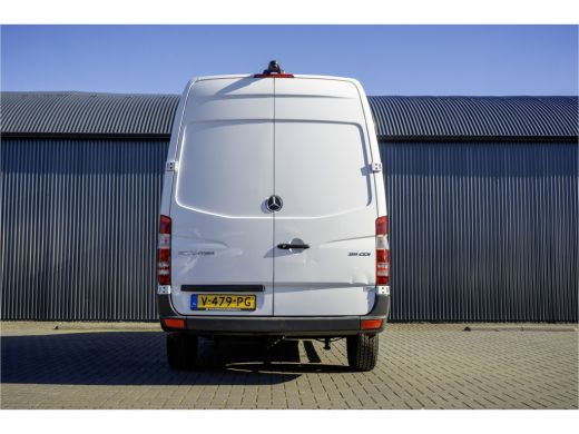 Mercedes Sprinter 311 CDI | L2H2 | Euro 6 | Volledig ingericht | Oprijplaat | Camera | Airco ActivLease financial lease