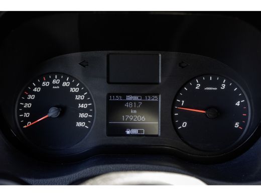Mercedes Sprinter 314 CDI Bakwagen met laadklep | Mbux | Handgeschakeld | Euro 6 | Carplay | Climate | Camera ActivLease financial lease