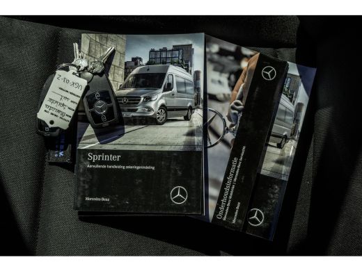 Mercedes Sprinter 314 CDI Bakwagen met laadklep | Mbux | Handgeschakeld | Euro 6 | Carplay | Climate | Camera ActivLease financial lease