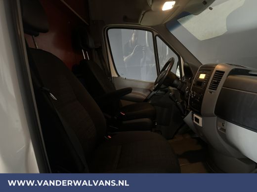 Mercedes-Benz Sprinter 316 CDI 163pk L2H2 Airco | 2800kg Trekhaak | Cruisecontrol | Parkeersensoren Chauffeursstoel ActivLease financial lease