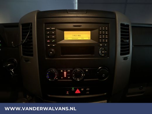 Mercedes-Benz Sprinter 316 CDI 163pk L2H2 Airco | 2800kg Trekhaak | Cruisecontrol | Parkeersensoren Chauffeursstoel ActivLease financial lease
