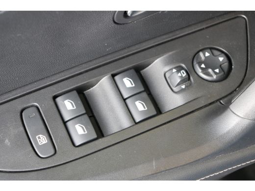 Peugeot 2008 1.2 PureTech 100 Allure | Navi | Camera | PDC V+A | LED koplampen | LMV 17" "| Cruise control | ActivLease financial lease