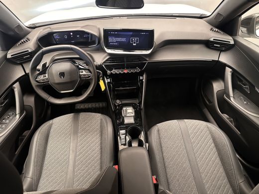 Peugeot 2008 Peugeot 1.2 PureTech Allure Automaat | Camera | PDC V+A | Digitaal Display | Navigtie | Leder\Sto... ActivLease financial lease